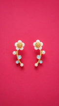 Daisy Flower Pearl Stud Earrings