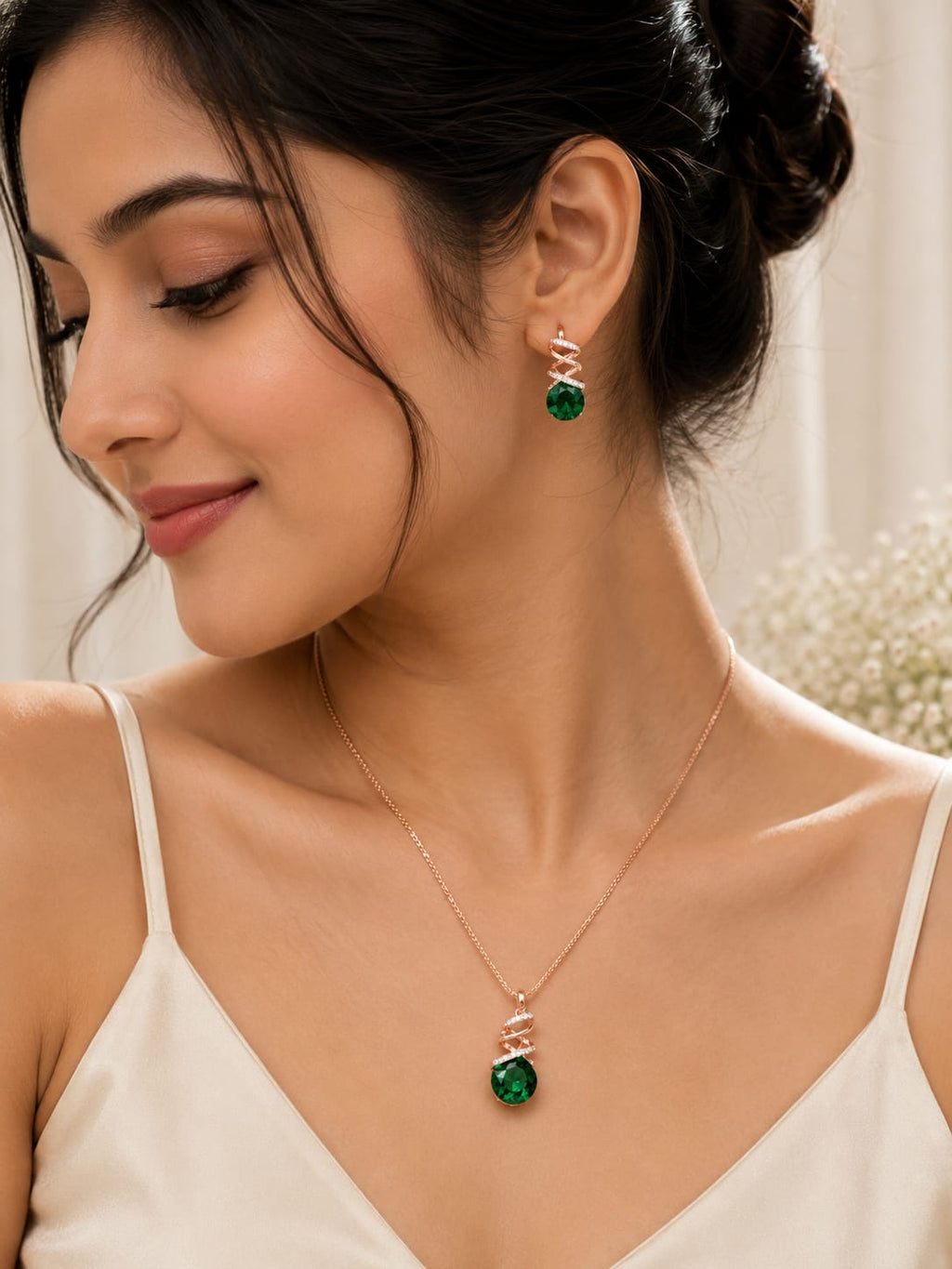 Green Crystal Jewelry Set – Necklace & Earrings